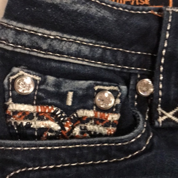 Rock Revial - Picture 2 of 4